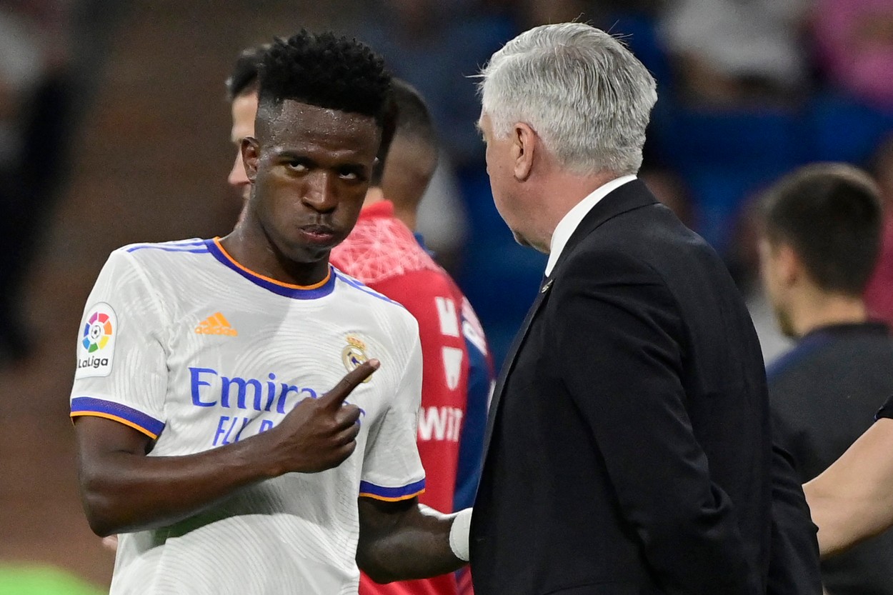 Mesajul lui Vinicius pentru Carlo Ancelotti, după victoria cu Chelsea: ”Sper să o facă în ambele locuri”