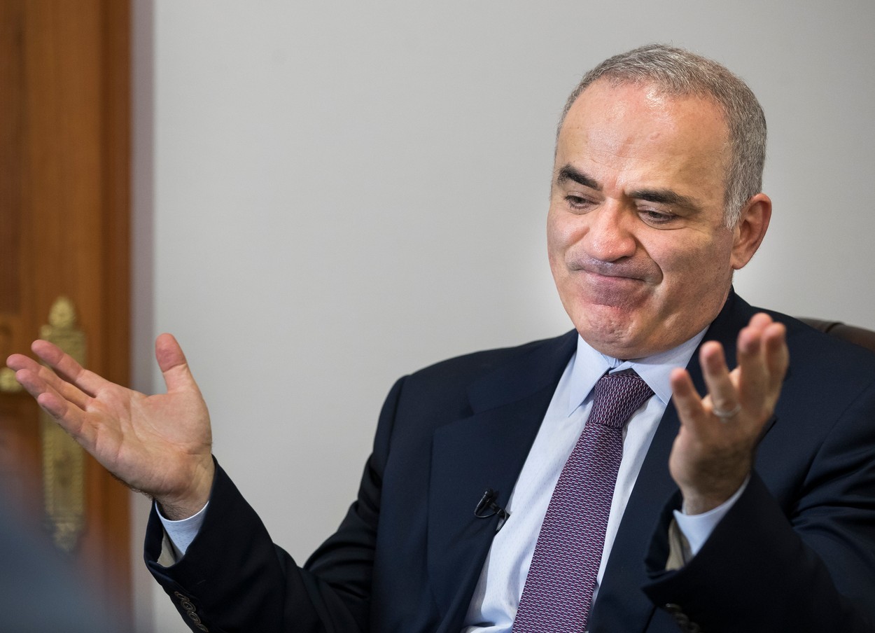 Garry Kasparov, extrem de acid la adresa lui Novak Djokovic: ”Un prim exemplu de prostie socială”