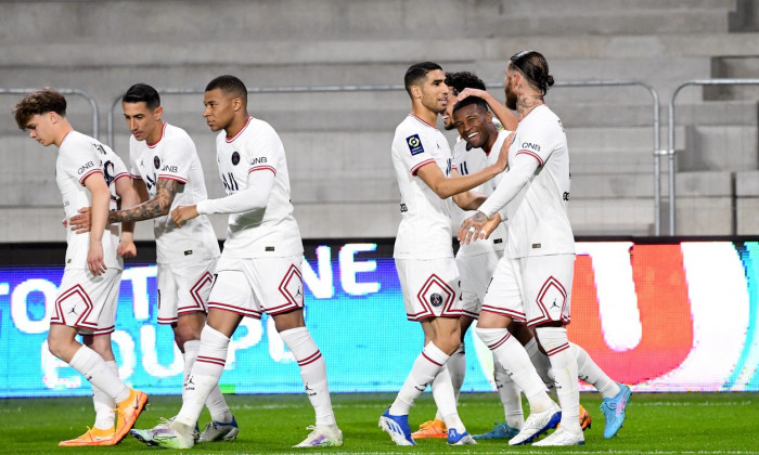 Angers Sporting Club de l'Ouest v Paris Saint-Germain - Ligue 1 Uber Eats