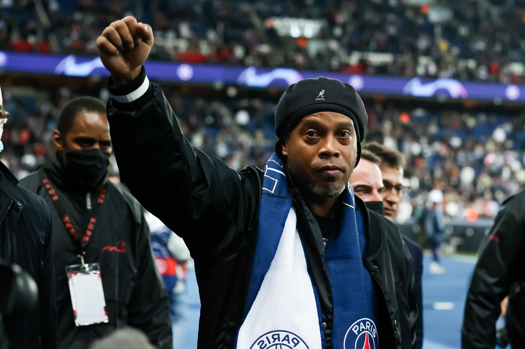 Ronaldinho, ironii la adresa conducerii de la PSG: Dacă nu ești mulțumit de ei, cu cine mai joci?”