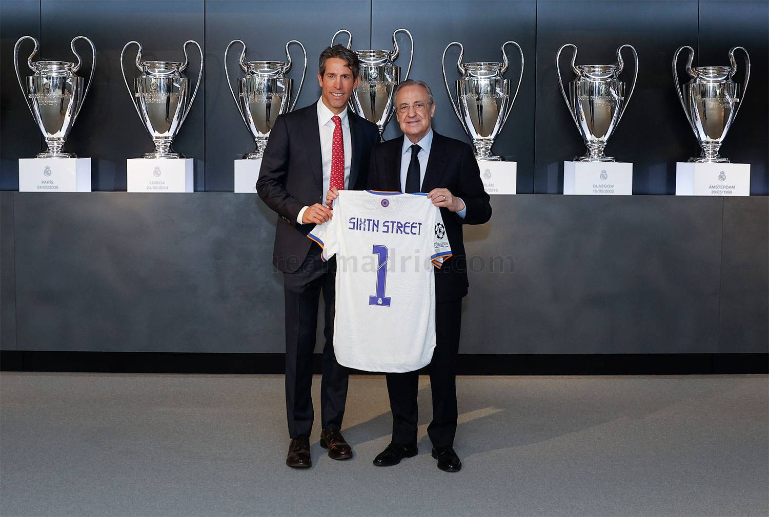 OFICIAL | Real Madrid, contract de 360 de milioane de euro