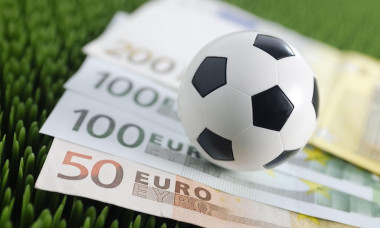 Football and bank notes, football bets, Fuball und Geldscheine, Fuballwetten