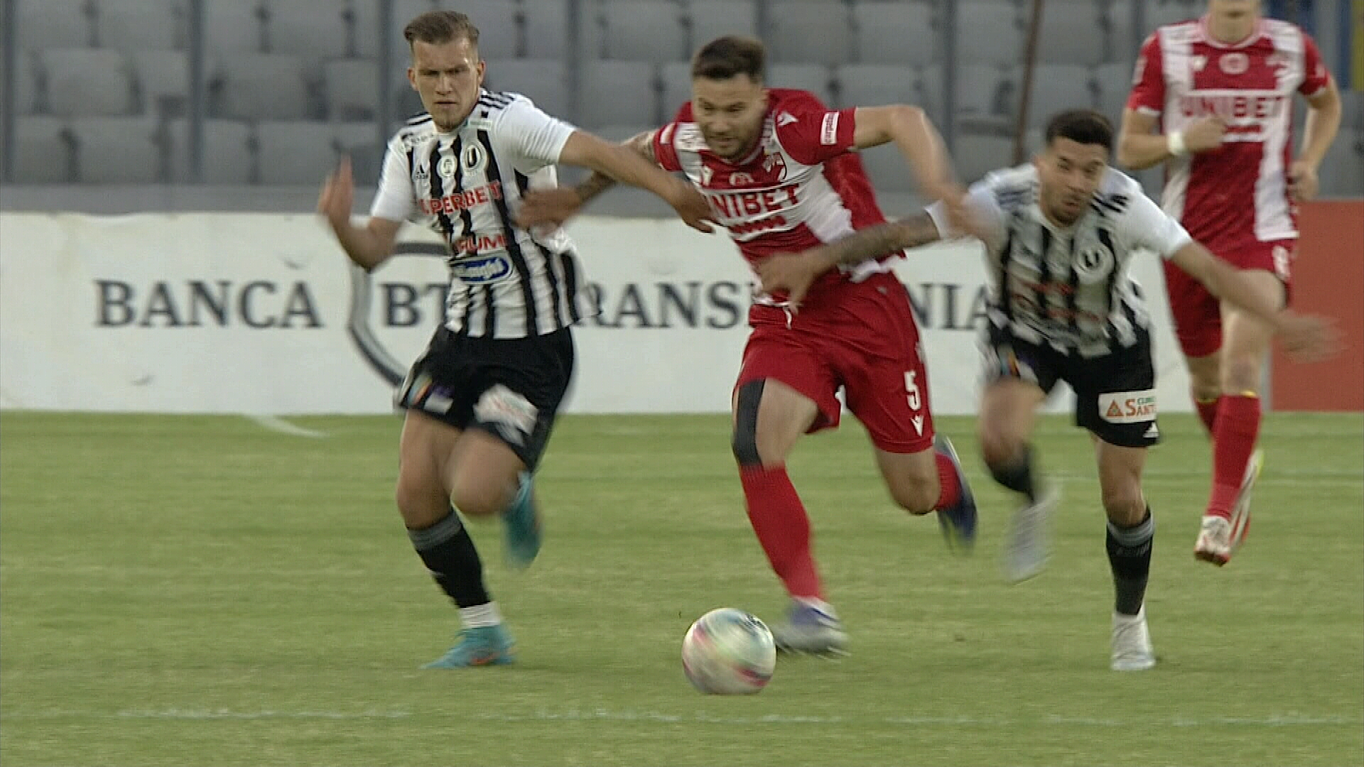 U Cluj - Dinamo 1-0, ACUM, ÎN DIRECT la Digi Sport 1. Ardelenii deschid scorul pe Cluj Arena