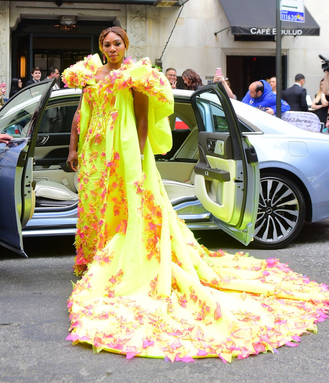 Serena Williams Poses in Front of her New Lincoln Sedan on the Way to the Met Gala
