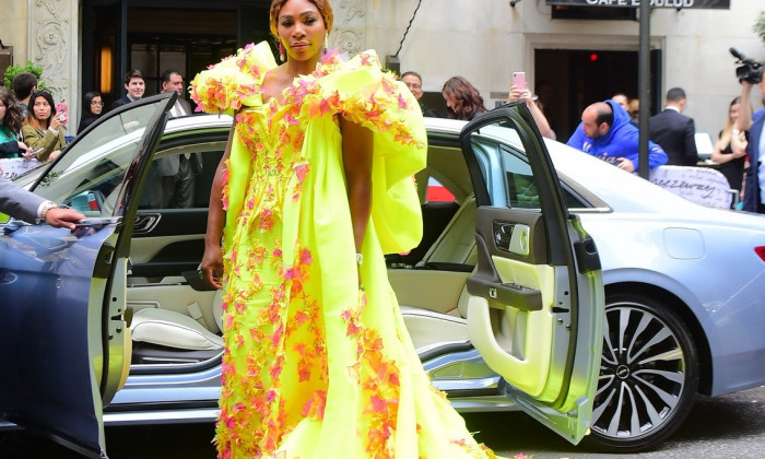 Serena Williams Poses in Front of her New Lincoln Sedan on the Way to the Met Gala