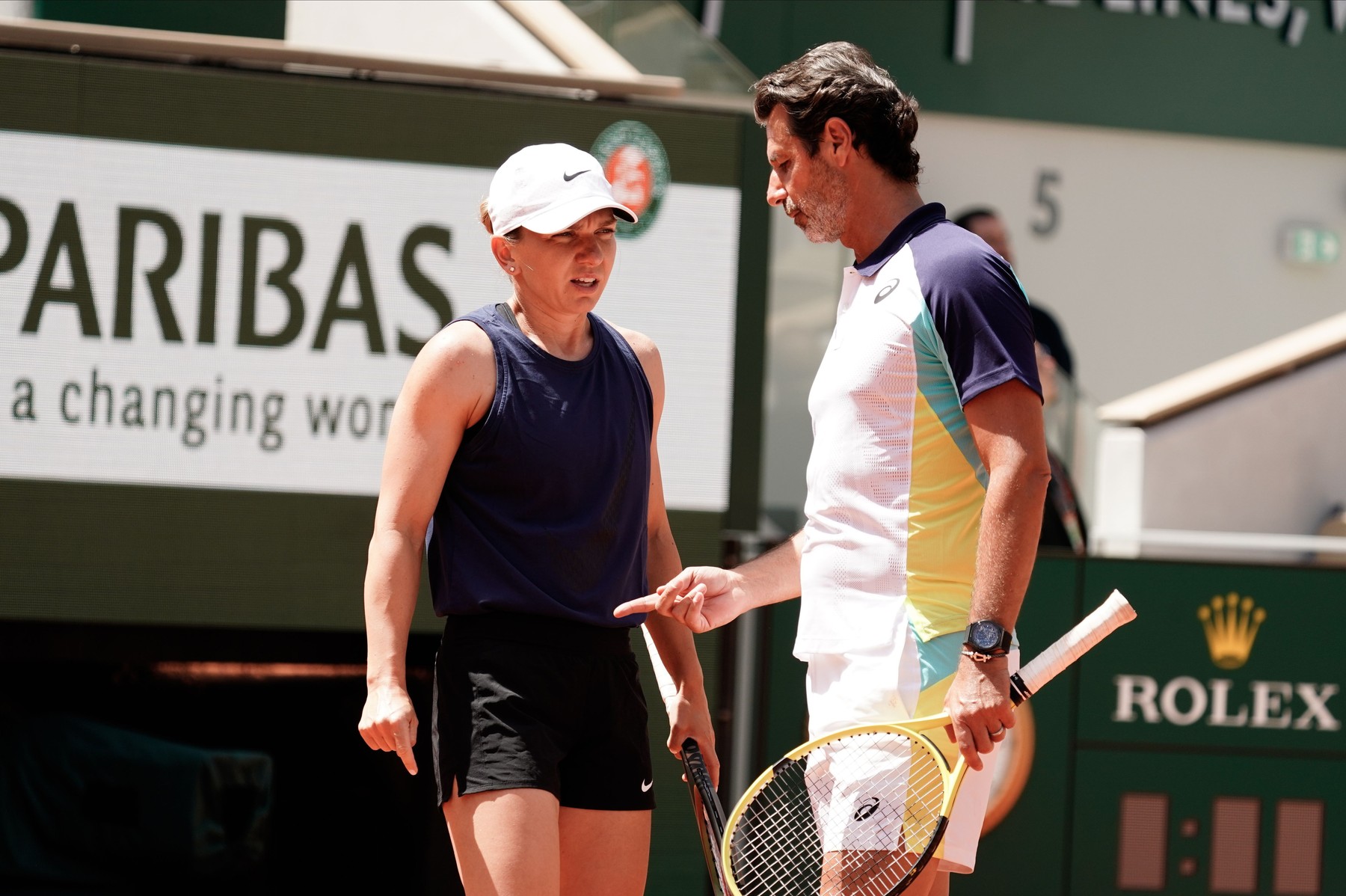 Patrick Mouratoglou își asumă vina pentru eșecul Simonei Halep la Roland Garros. Mesajul francezului + replica româncei