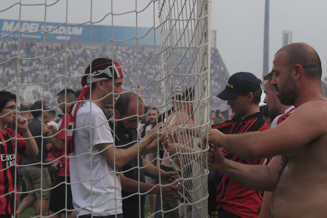 suporteri-milan (5)
