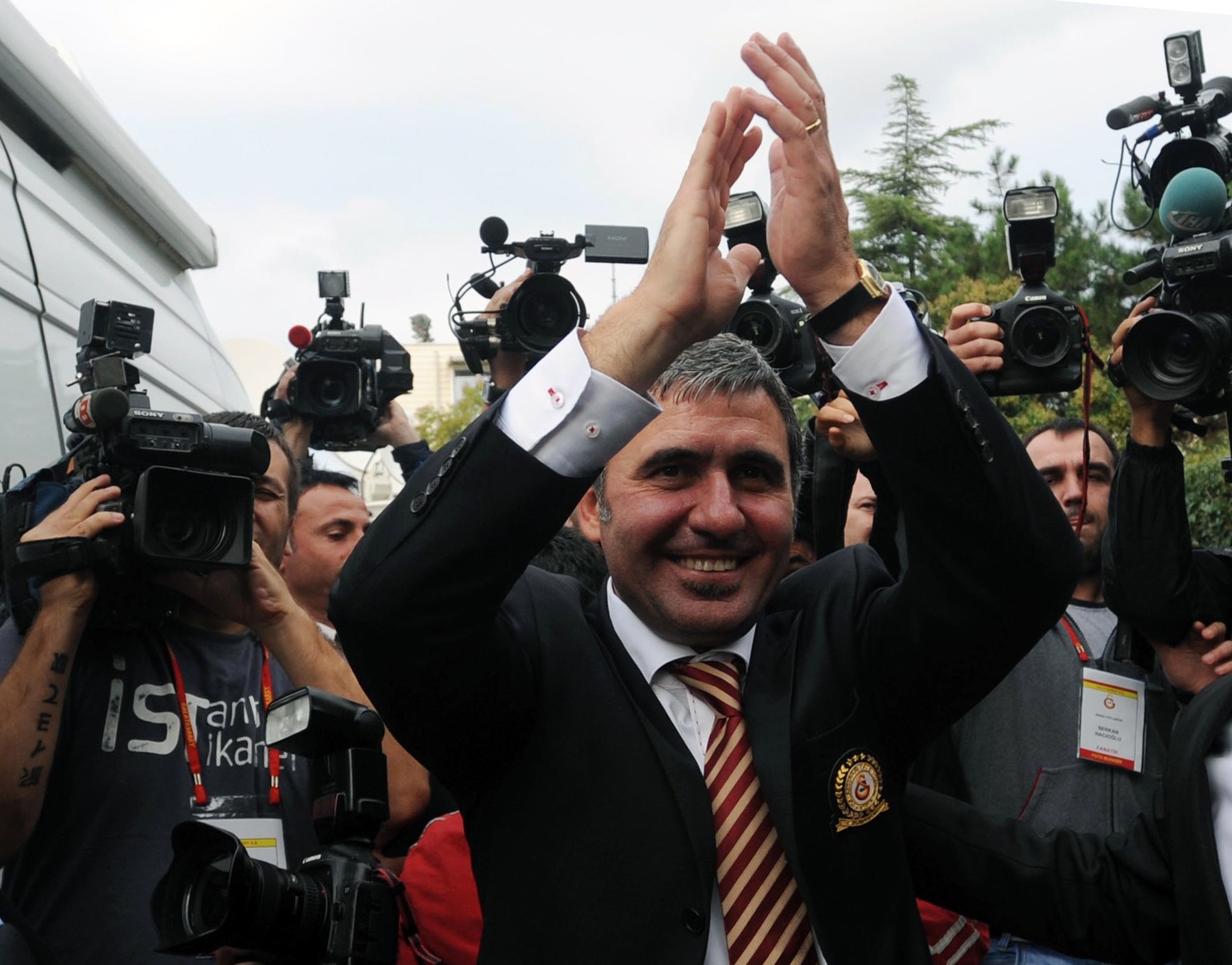 Turcii nu l-au uitat pe Gică Hagi! Ce a postat Galatasaray la 21 de ani de la retragerea "Regelui"