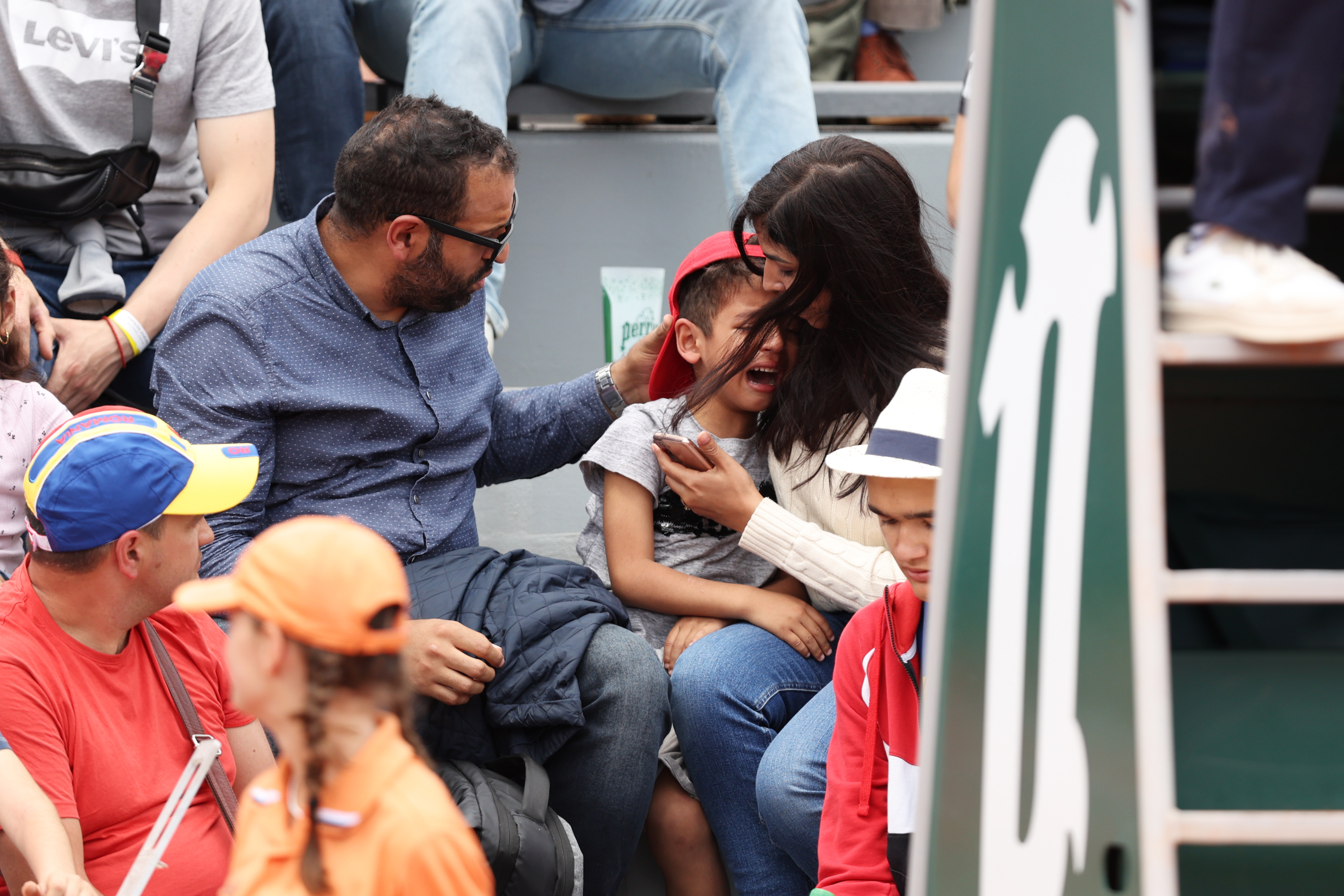 Anunțul organizatorilor de la Roland Garros, după ce racheta aruncată de Irina Begu a lovit un copil