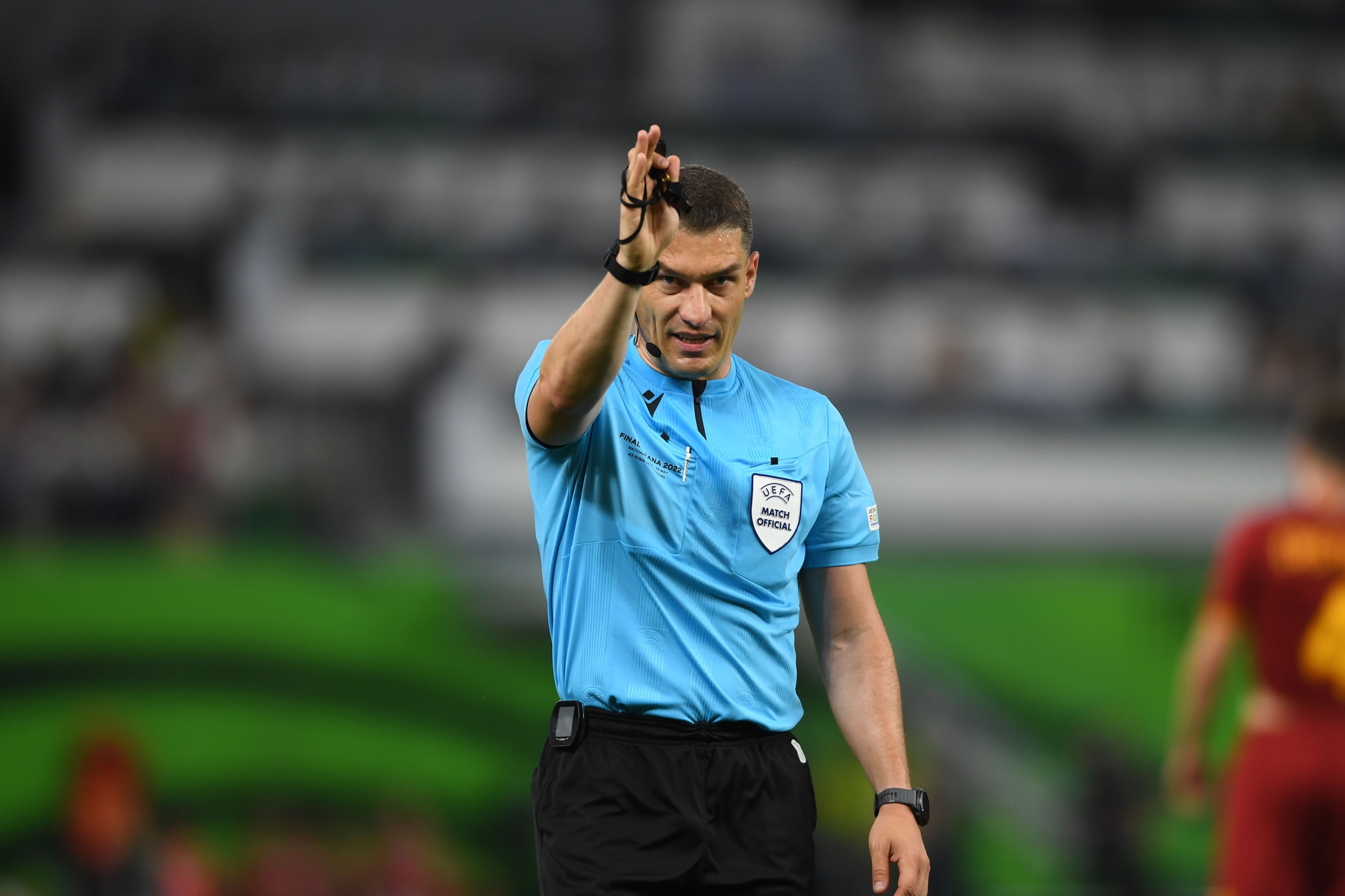 Câți bani a încasat Istvan Kovacs după ce a arbitrat finala Conference League, AS Roma - Feyenoord