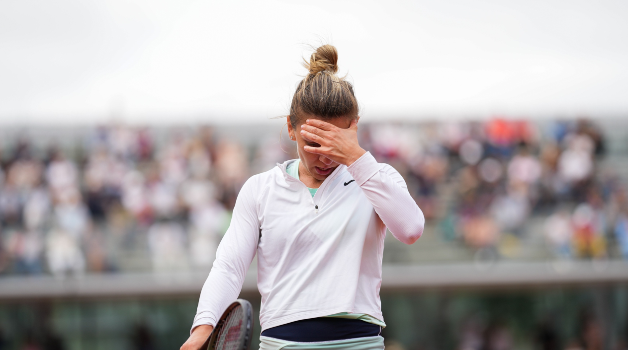 Simona Halep a explicat ce a dus la înfrângerea cu Qinwen Zheng de la Roland Garros. Situație rară pentru româncă