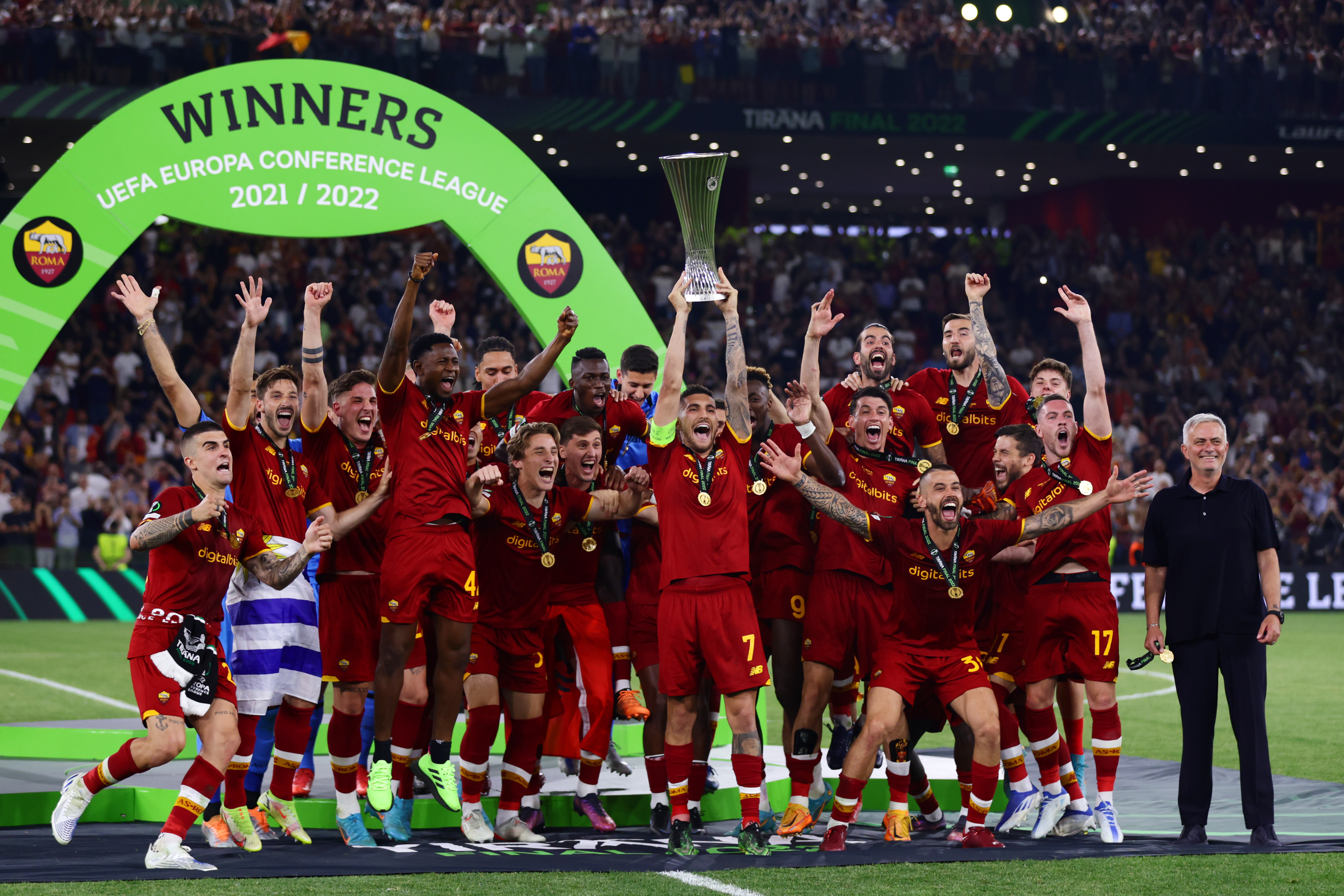AS Roma este prima câștigătoare a trofeului Conference League! Primul titlu european major din istorie pentru italieni
