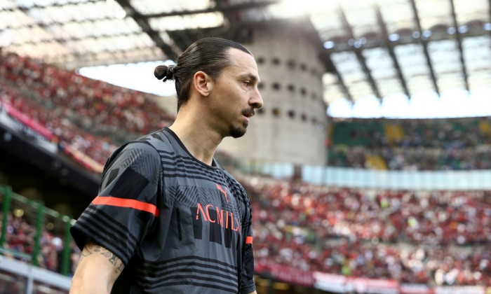 San Siro stadium, Milan, Italy, May 15, 2022, Zlatan Ibrahimovic (AC Milan) looks on during AC Milan vs Atalanta BC - italian soccer Serie A match