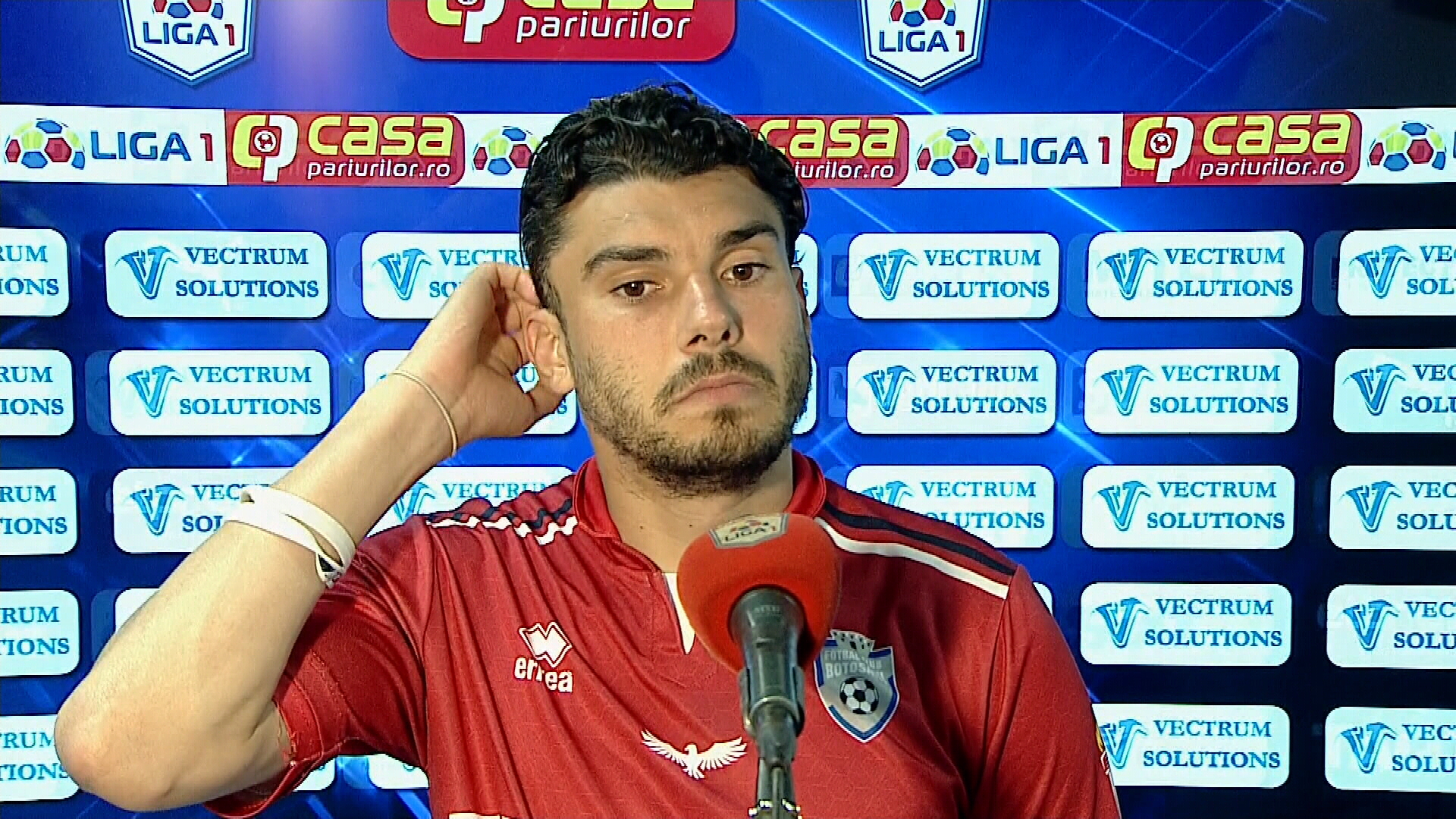 Mihai Roman a explicat de ce l-a lovit pe Paul Papp la Universitatea Craiova - FC Botoșani: ”A tras de mine, mă călca!”