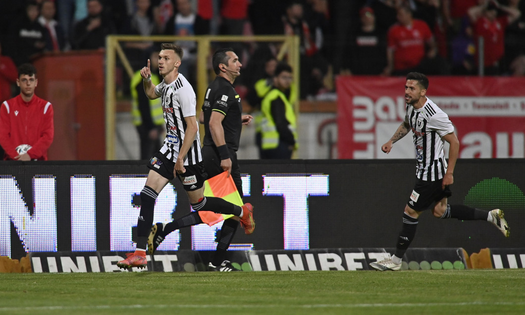 FOTBAL:DINAMO BUCURESTI-UNIVERSITATEA CLUJ, BARAJ LIGA 1 CASA PARIURILOR (29.05.2022)