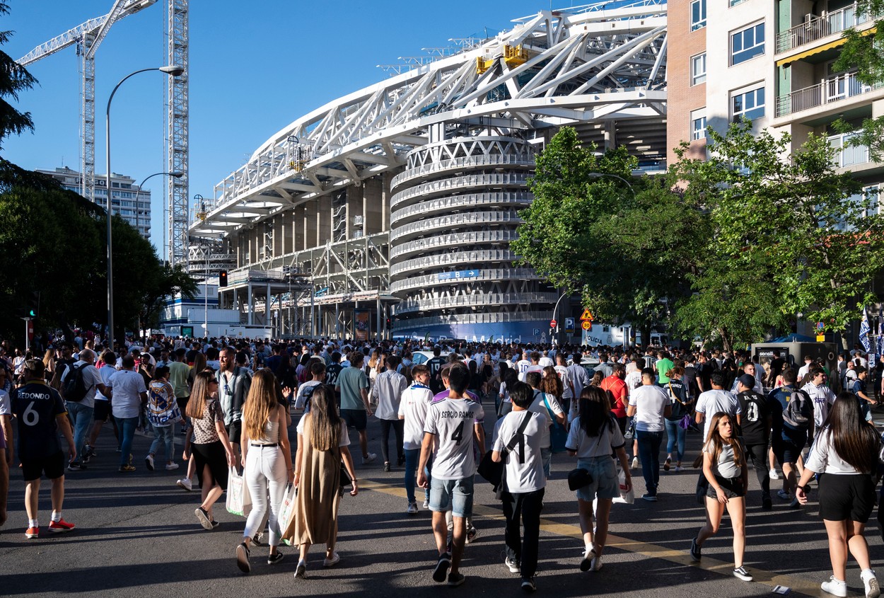 Florentino Perez explică de ce se amână deschiderea totală a stadionului Santiago Bernabeu pentru 2023