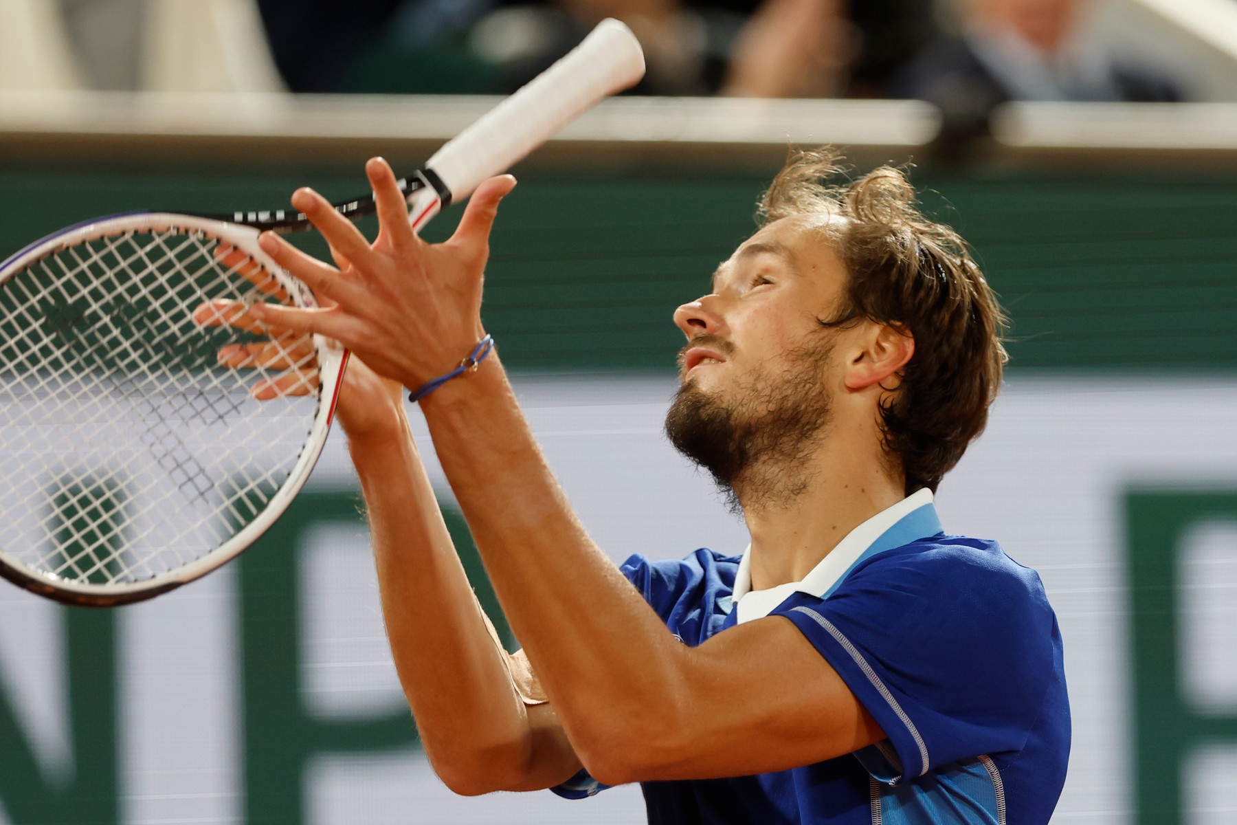 Surprize mari la Roland Garros: Daniil Medvedev, trimis acasă după un meci fără istoric! Și Stefanos Tsitsipas e OUT