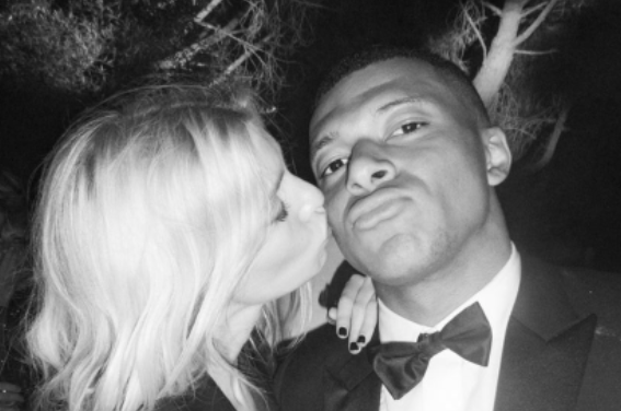 Cine este modelul alături de care Kylian Mbappe s-a afișat la gala de la Cannes