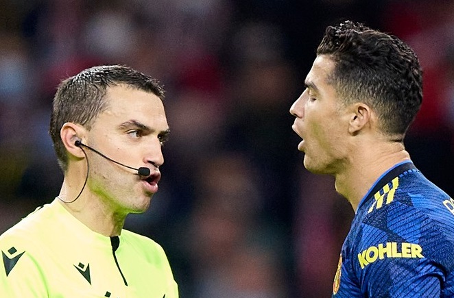 Ce se întâmplă cu Ovidiu Haţegan? Arbitrul român a participat la inspectarea VAR-ului de către FIFA, la Bucureşti