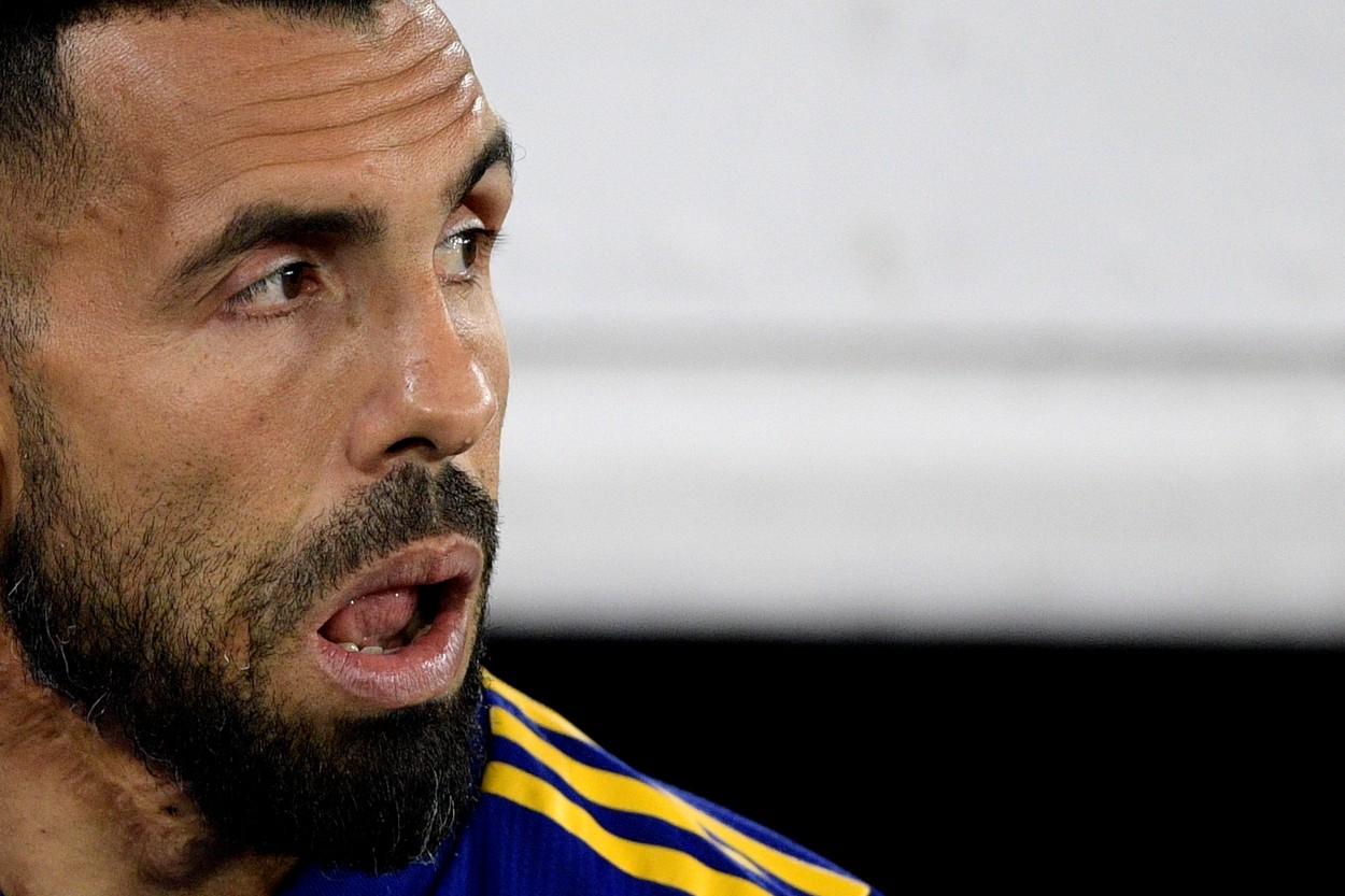 Carlos Tevez și-a anunțat oficial retragerea din fotbal: ”A fost dificil în ultimul an”