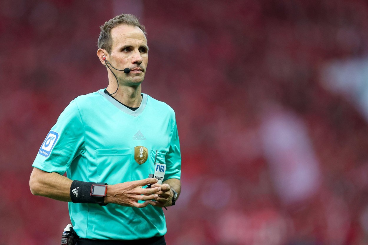 Arbitrul care va fi la centru în meciul Bosnia - România