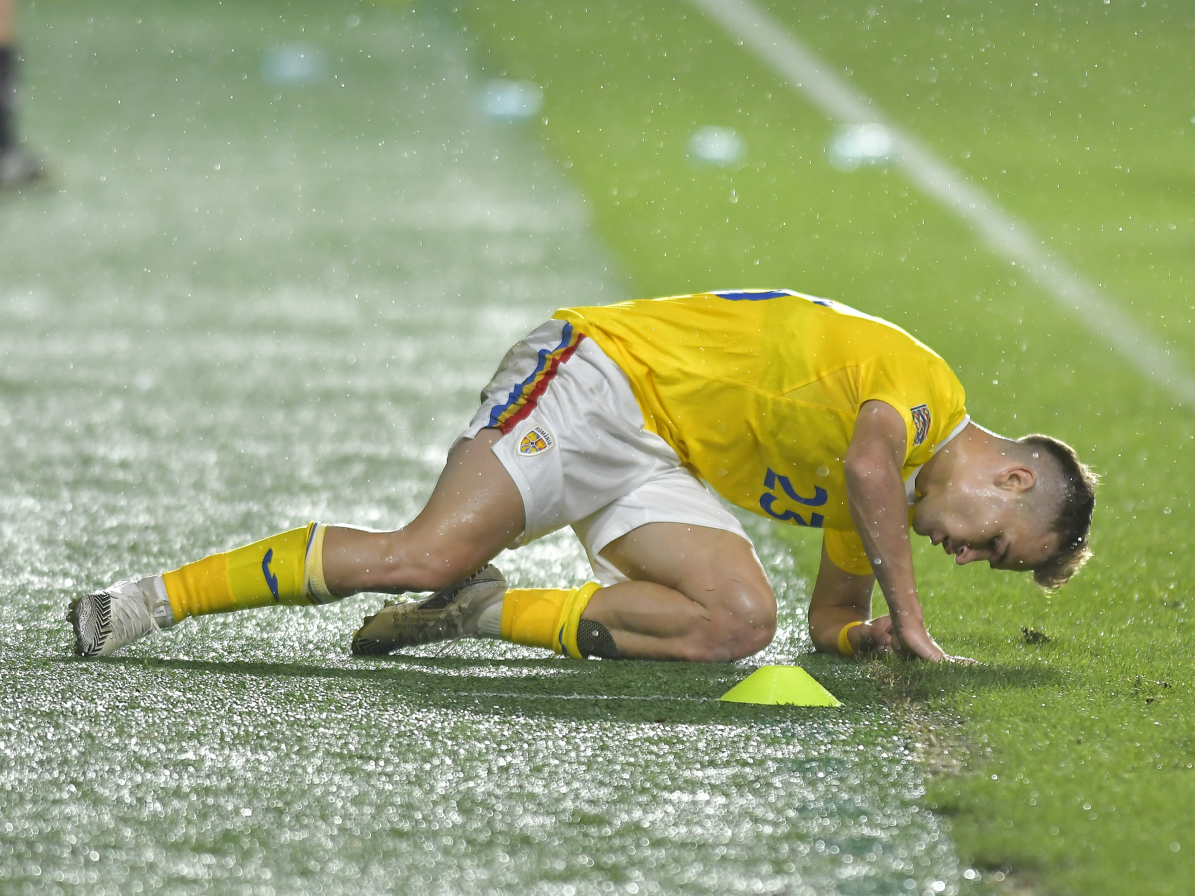 România, în cădere liberă în clasamentul FIFA! Câte locuri coboară tricolorii + situația adversarelor din Liga Națiunilor