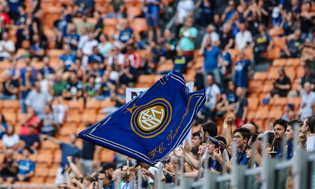 Milan, Italy. 22nd May, 2022. A fan of FC Internazionale waves a giant flag during the Serie A 2021/22 football match between FC Internazionale and UC Sampdoria at Giuseppe Meazza Stadium, Milan, Italy on May 22, 2022 Credit: Independent Photo Agency/Alam
