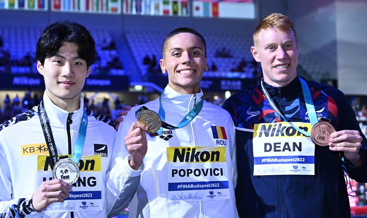 Răzvan Florea, medaliat cu bronz la Jocurile Olimpice, uluit de performanța lui David Popovici: ”Este un fenomen!”
