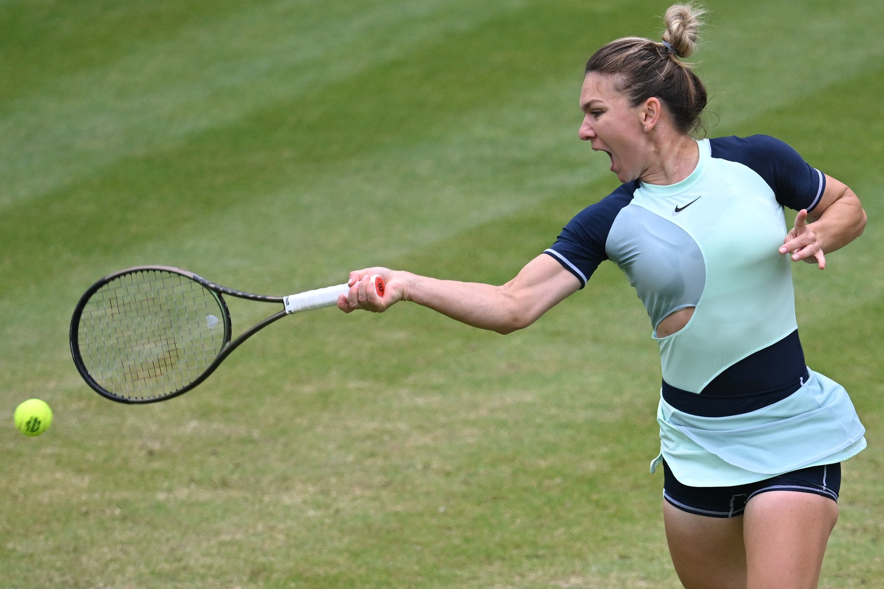 Când se joacă meciul Simona Halep - Katerina Siniakova, din primul tur de la Bad Homburg