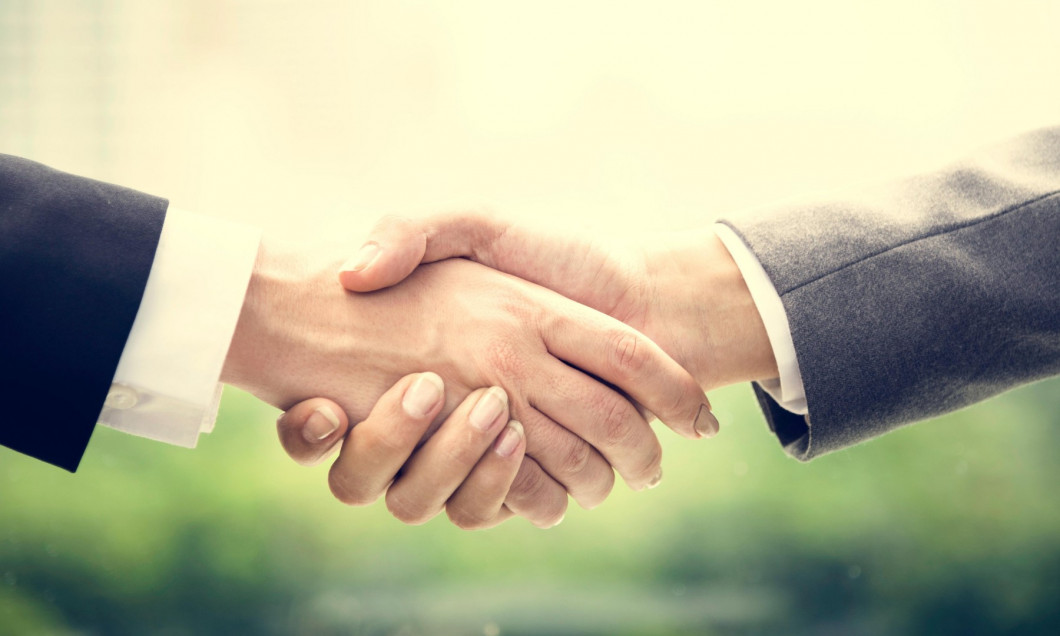Handshake Businesswoman Colleagues Deal Concept