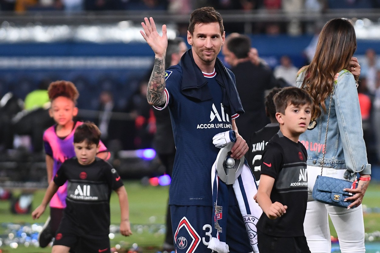 Situația lui Leo Messi, în atenția conducerii de la PSG. Planul pus la cale de șeici