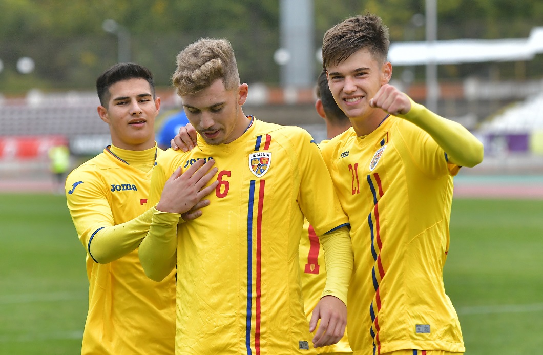 FCSB a rezolvat regula U21. 4 jucători, selecționați la România U19, promovați la prima echipă