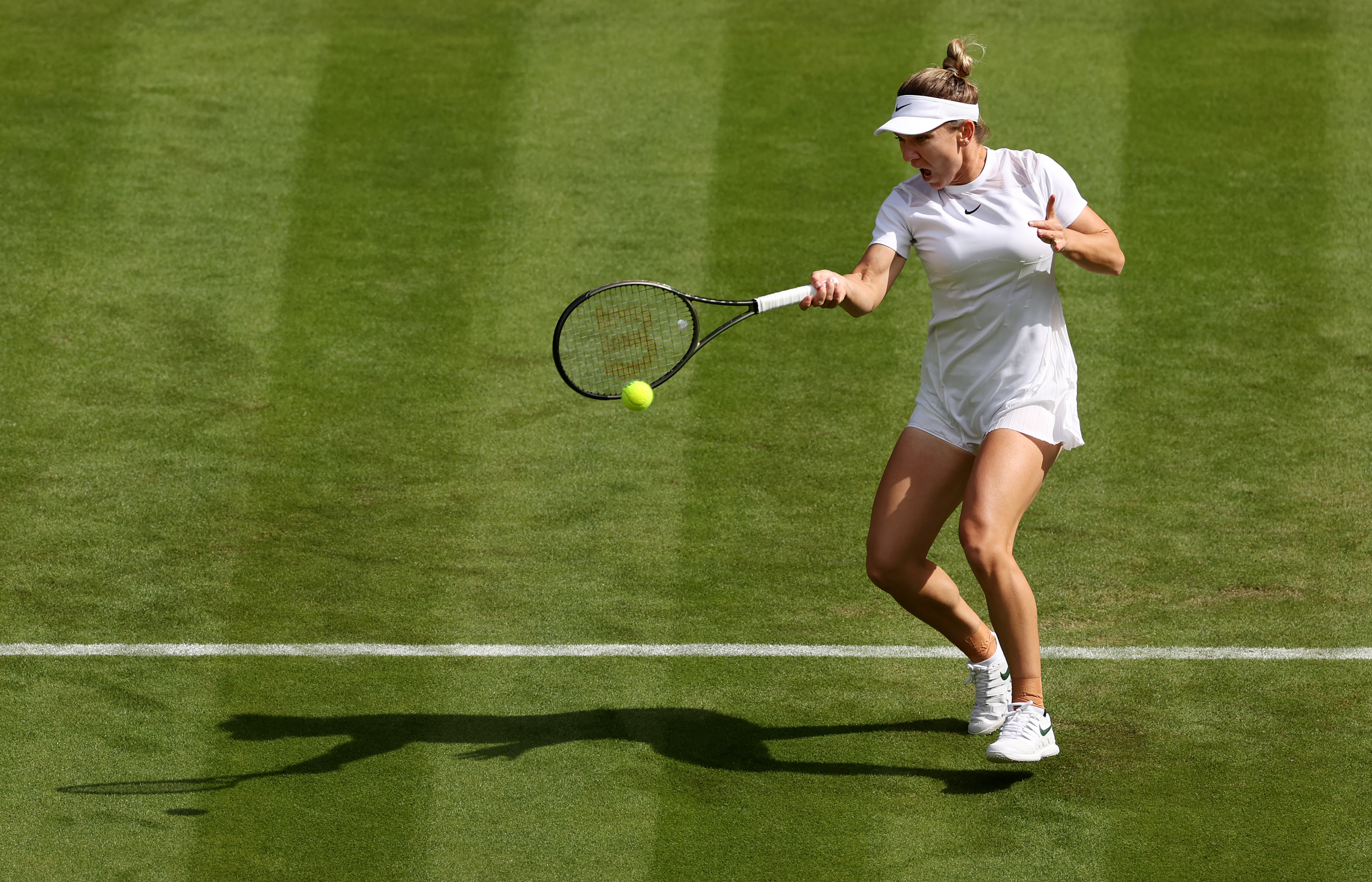 Simona Halep - Karolina Muchova 6-3, 4-1, ACUM, în primul tur de la Wimbledon. Românca pare de neoprit