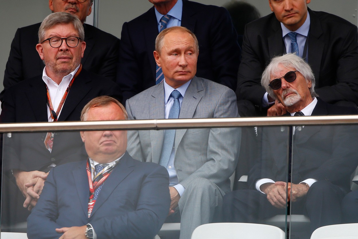 Magnatul care ar încasa un glonţ pentru "sensibilul" Putin este acuzat de o fraudă de 464 de milioane de euro