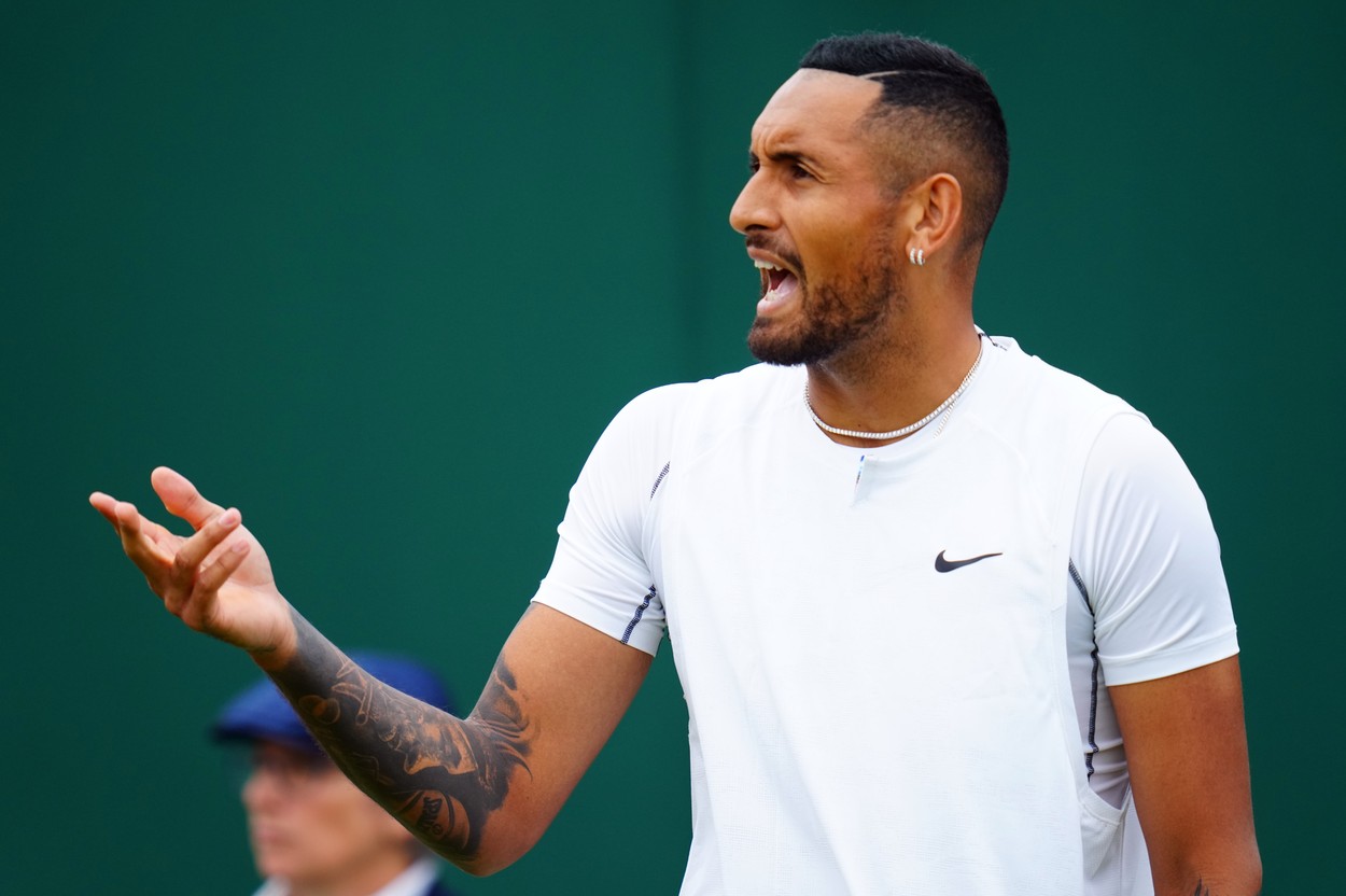 A venit ”nota de plată”! Nick Kyrgios, cea mai mare amendă de la Wimbledon 2022, după ce a scuipat către un spectator