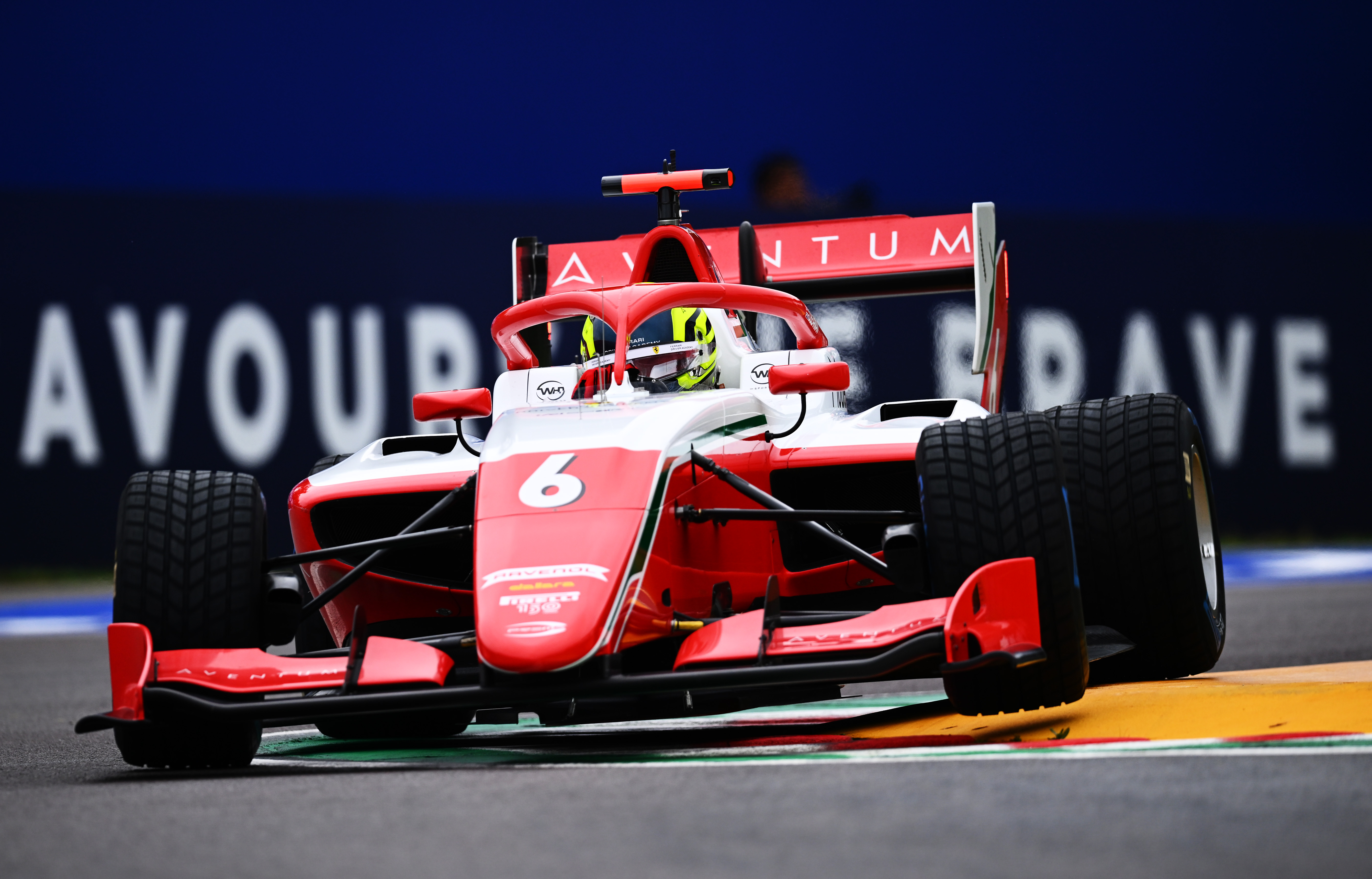 Cine îl înlocuiește pe Carlos Sainz în Marele Premiu al Arabiei Saudite