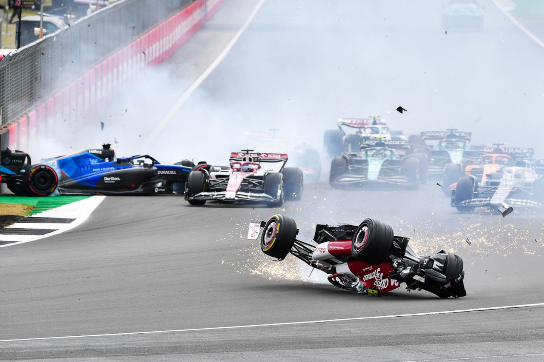 F1 GRAND PRIX-CAR CRASH