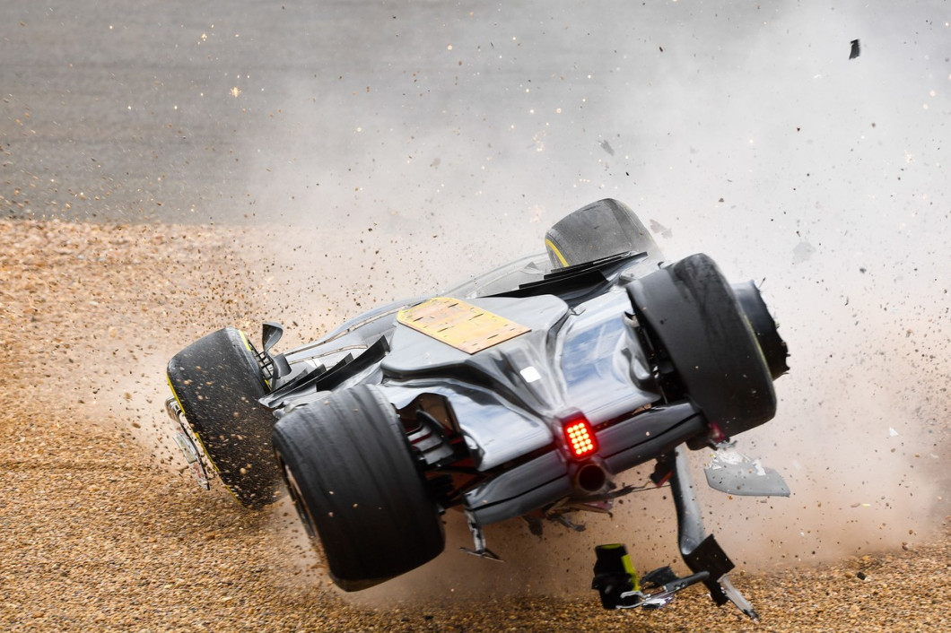 F1 GRAND PRIX-CAR CRASH