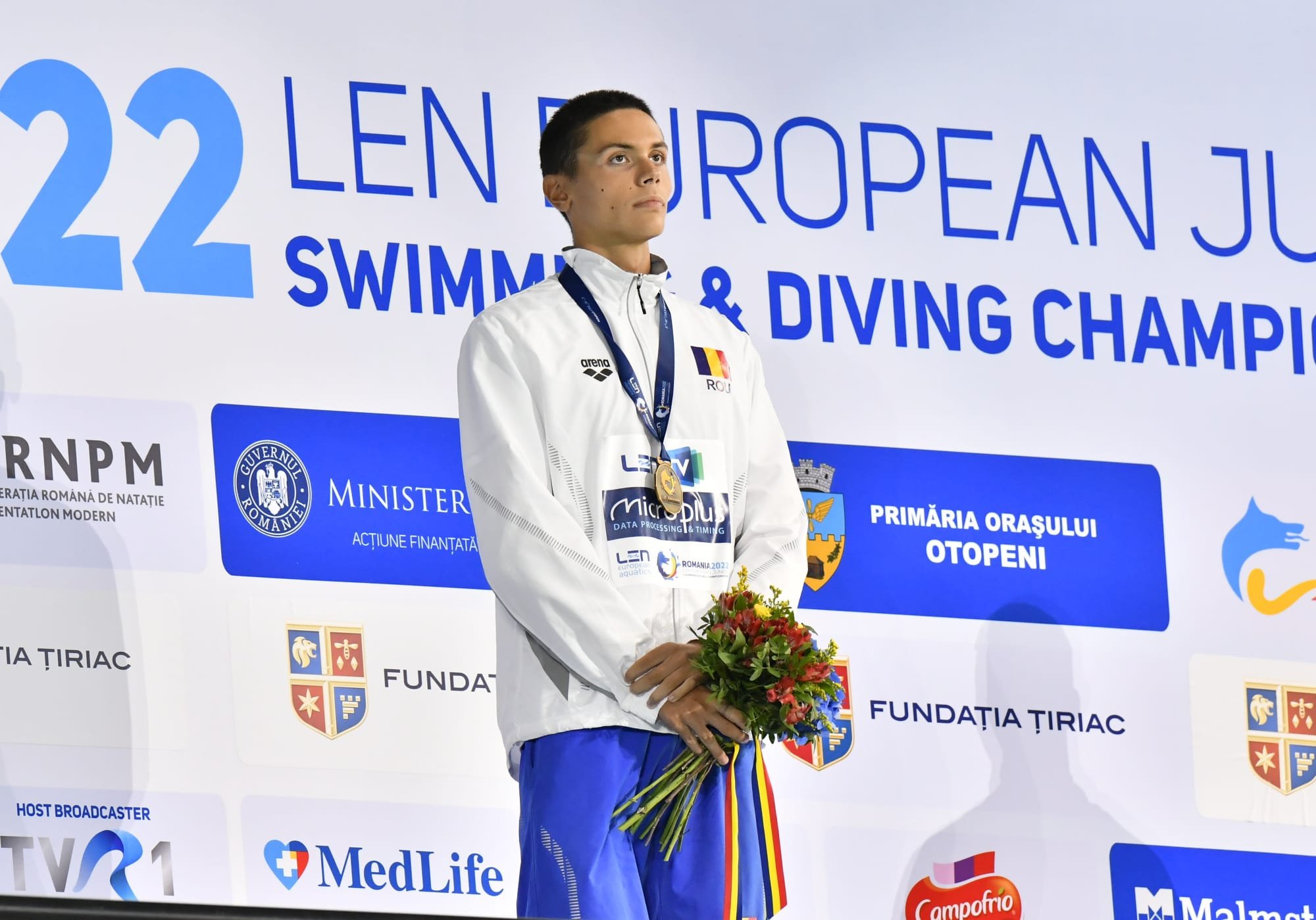 David Popovici, lăudat de ministrul Sportului după aurul de la 200 de metri liber: ”Demonstrează că e cel mai bun”