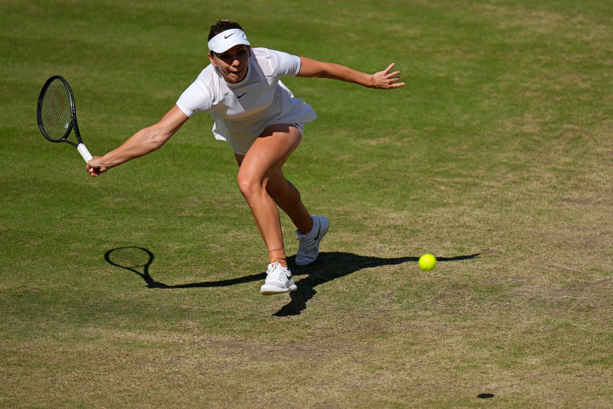 Simona Halep - Elena Rybakina 3-6, 3-4, ACUM. Jucătoarea din Kazahstan se impune în primul set al semifinalei de la Wimbledon