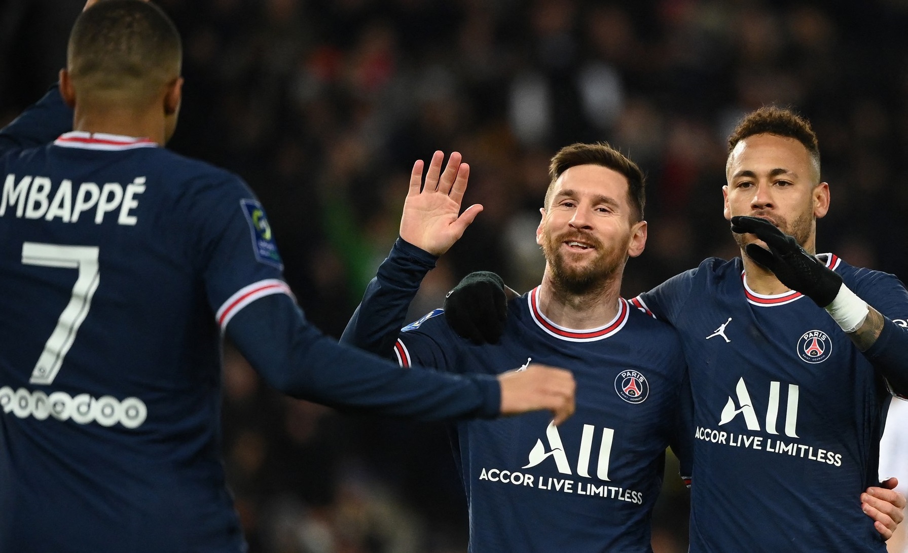 Lionel Messi vrea ca Neymar să rămână la PSG, în timp ce Kylian Mbappe îl cere plecat! Argumentul fiecăruia