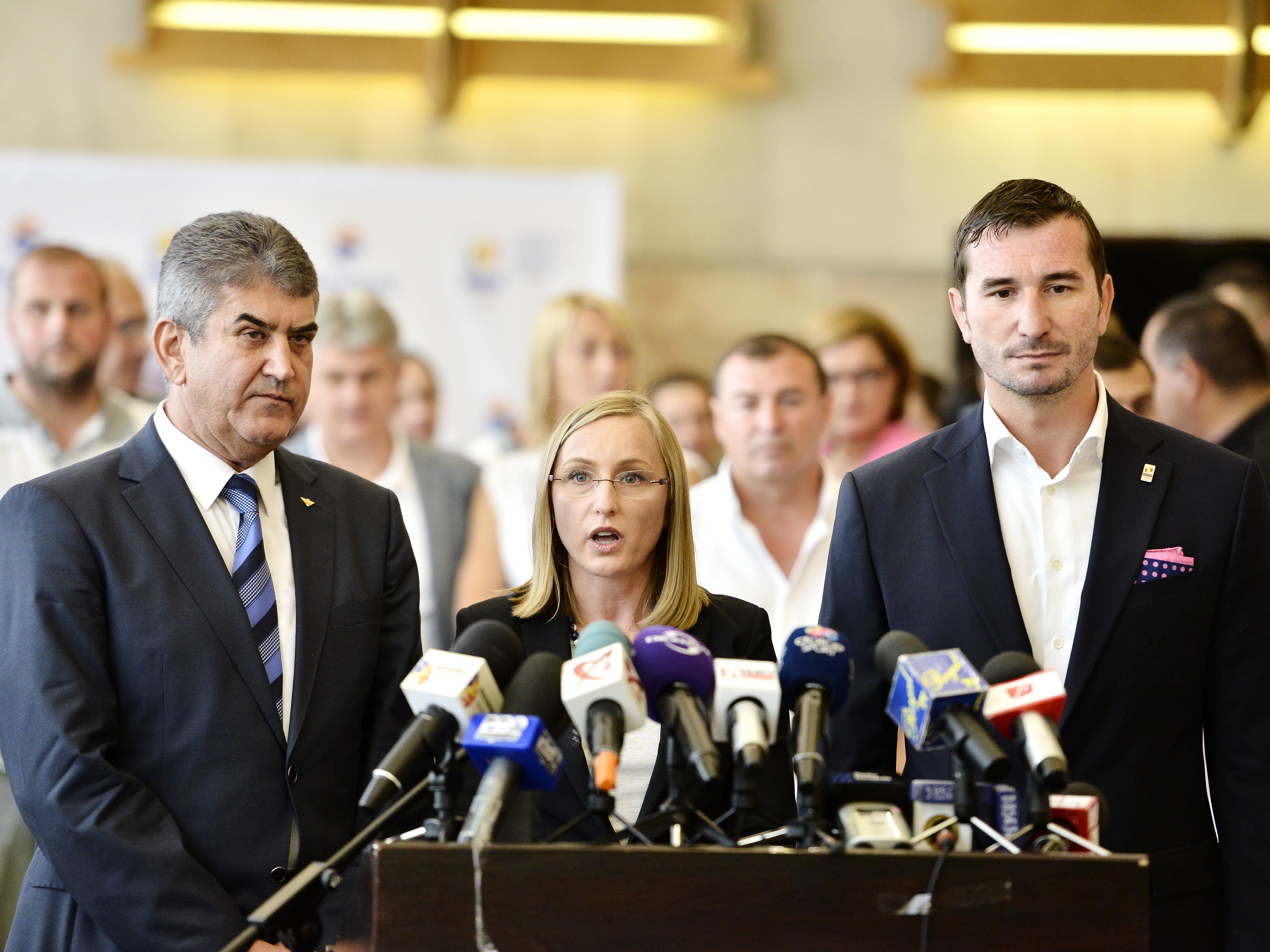 Gabriel Oprea, al doilea fost ministru cooptat în FRR. Condescu spunea că el a influențat numirea lui Iordănescu în 2014