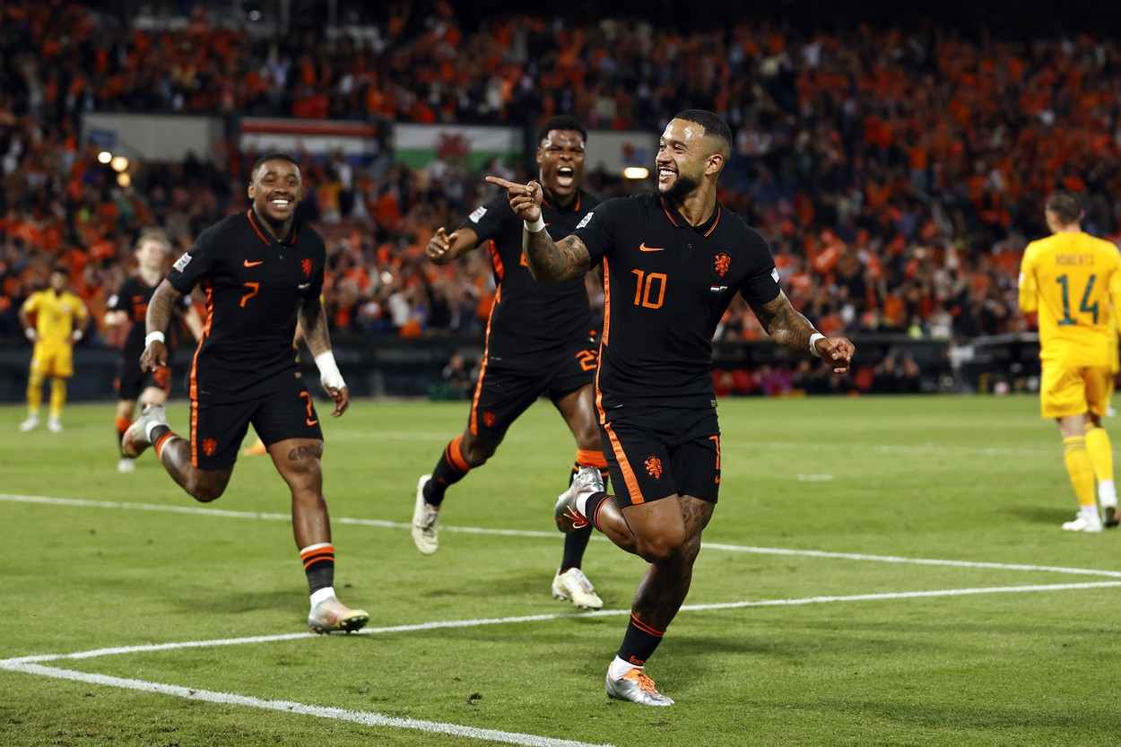 OFICIAL | Ajax a transferat din Premier League și plătește 31 de milioane de euro pentru atacantul ales