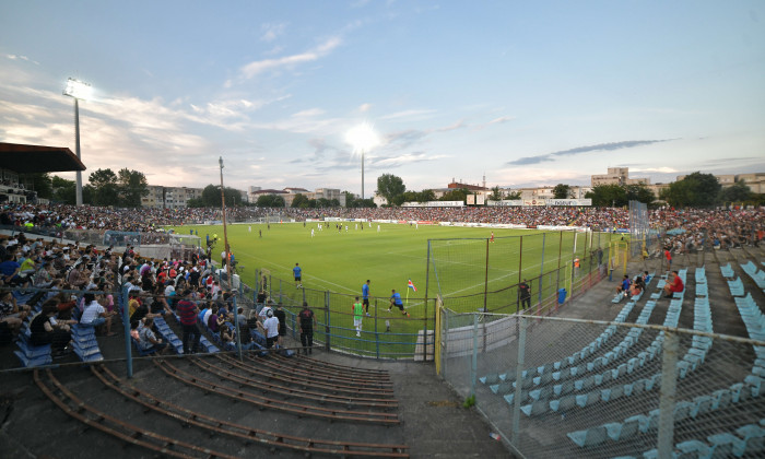 Suporterii Oțelului, la meciul cu FCSB / Foto: Sport Pictures