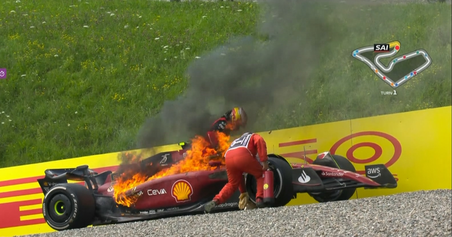 Mașina lui Carlos Sainz, în flăcări, în Marele Premiu al Austriei