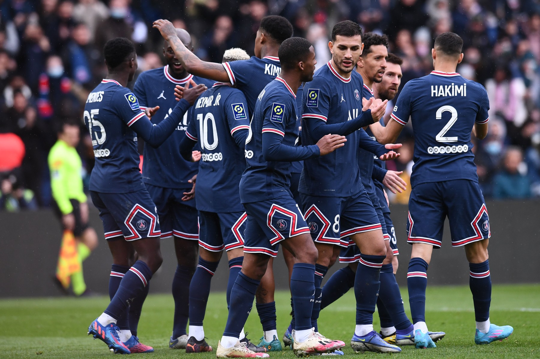 Manchester United s-a reorientat și vrea un jucător de la PSG în locul lui Frenkie de Jong