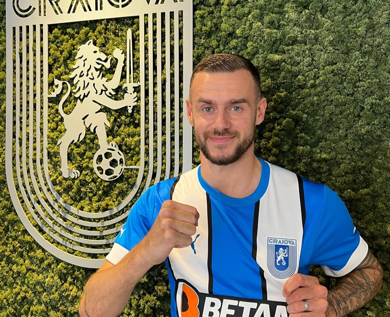OFICIAL | Ivan Martic a revenit la Universitatea Craiova! Pe ce perioadă a semnat fundașul elvețian