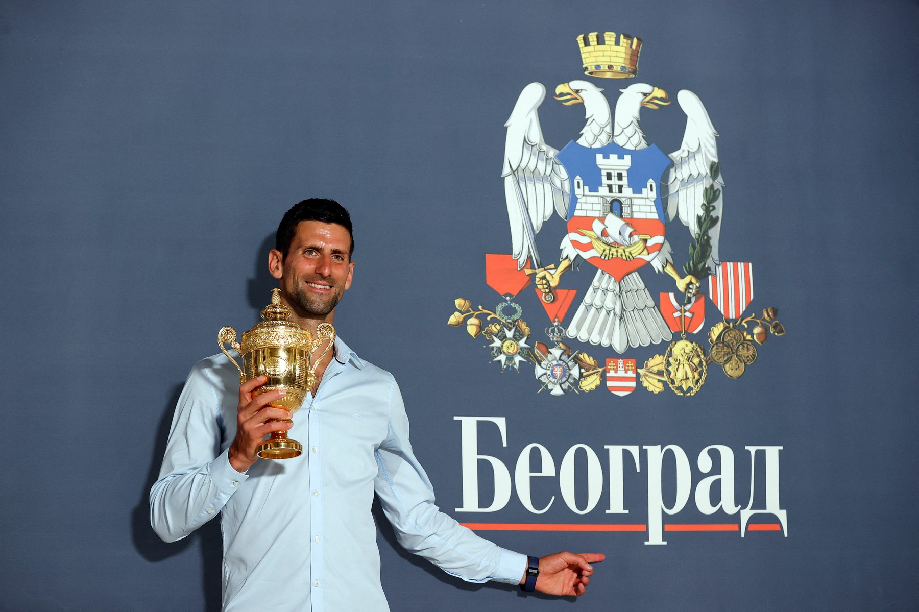 Novak Djokovic, primit ca un erou la Belgrad, după triumful de la Wimbledon. Mii de fani l-au aclamat