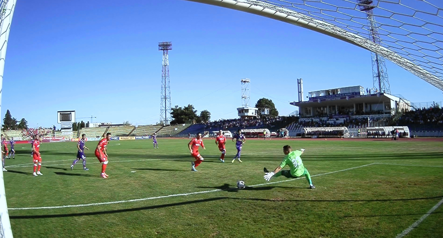 FC Argeș - UTA Arad 1-0, ACUM, Digi Sport 1. David Miculescu, aproape de egalare