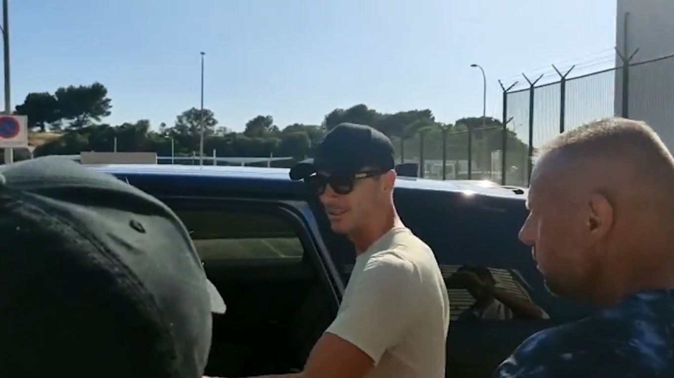 ”Ești fericit?” Prima reacție a lui Robert Lewandowski după ce a fost anunțat transferul său la Barcelona